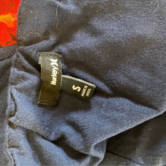 Hurley Capetown Dress, size small - Picture 3 of 5